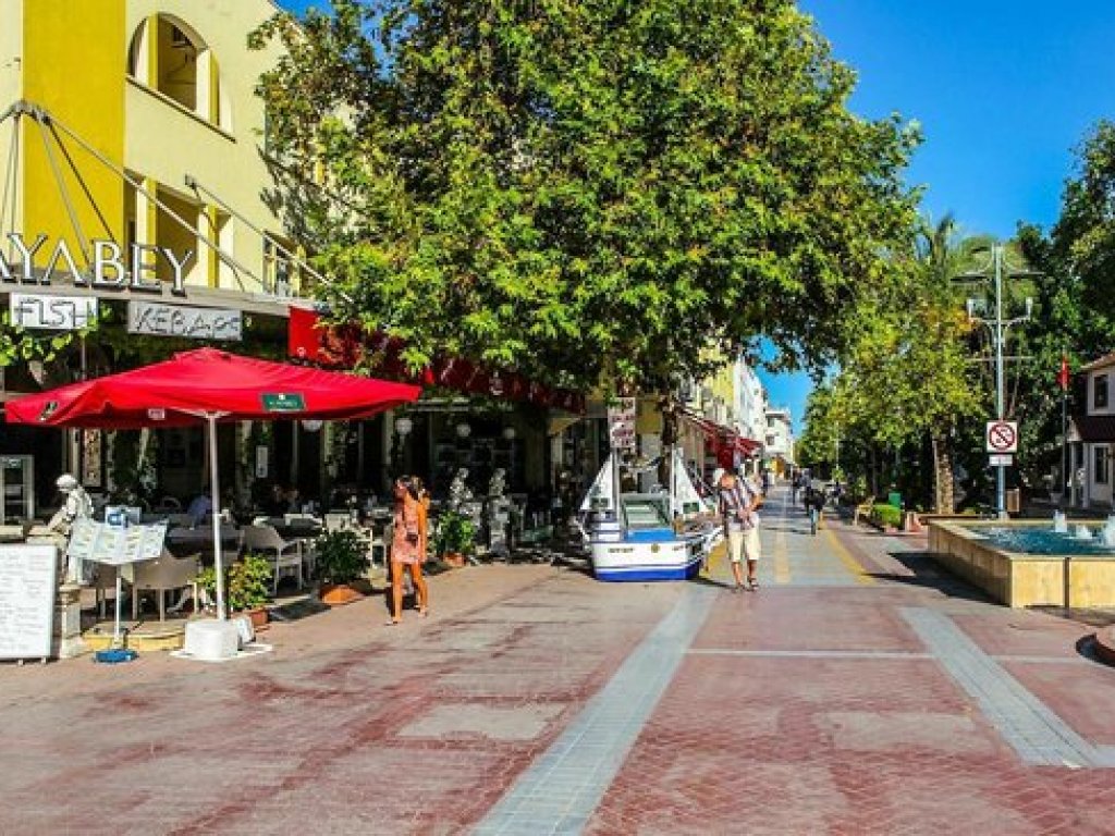 Kemer Alışveriş Turu